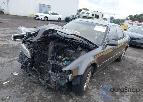 1993 Acura Legend Ls z USA, uszkodzony, nr VIN JH4KA7677PC006596